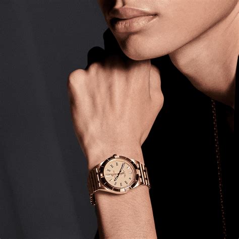 breitling uhr victoria beckham|Chronomat Automatic 36 .